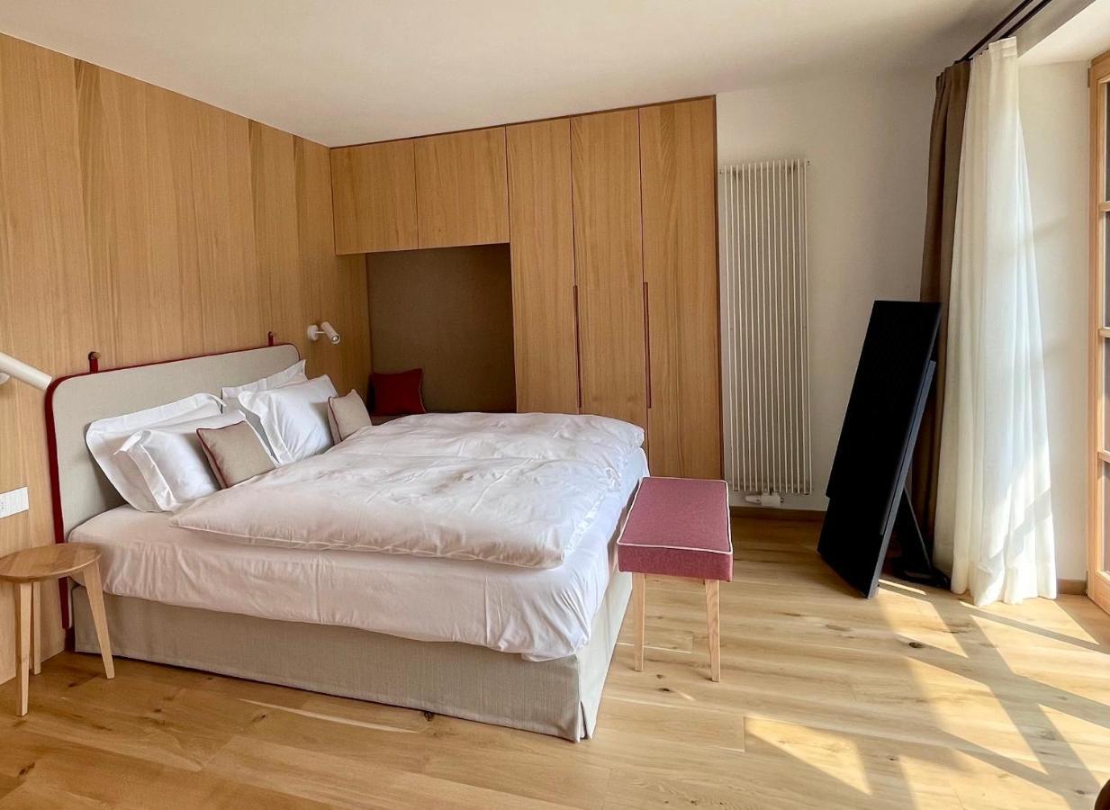 ラ・ヴィッラSurrounded By Green - Luxury Chalet At The Foot Of The Dolomitesアパートメント エクステリア 写真